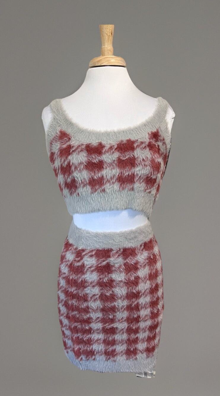 Davi & Dani Top and Skirt Sweater Set Size Small Fuzzy Clubwear Bodycon Y2K
